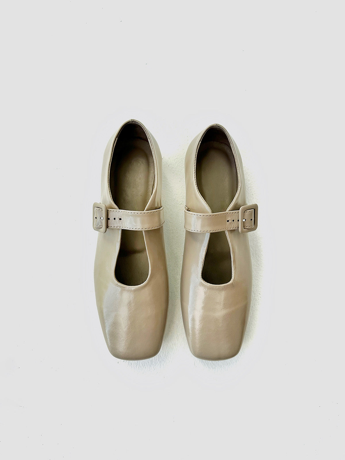 Lakierowane buty baletowe Mary-Jane